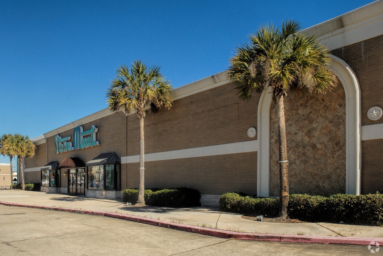 4410-4438 Dowlen Rd, Beaumont, TX à louer Photo du bâtiment- Image 1 de 8