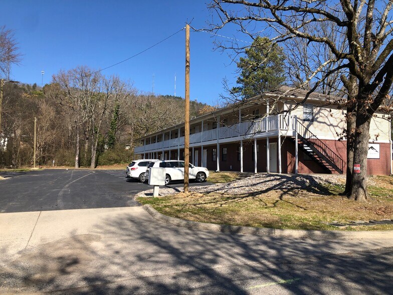 416 Campbell St, Hot Springs, AR à vendre - Photo du bâtiment - Image 2 de 26