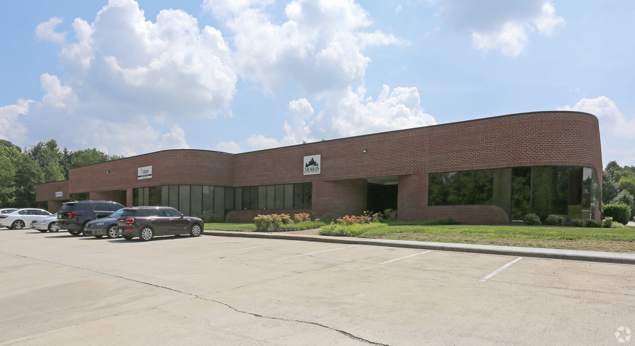 4214 Beechwood Dr, Greensboro, NC for lease Primary Photo- Image 1 of 7