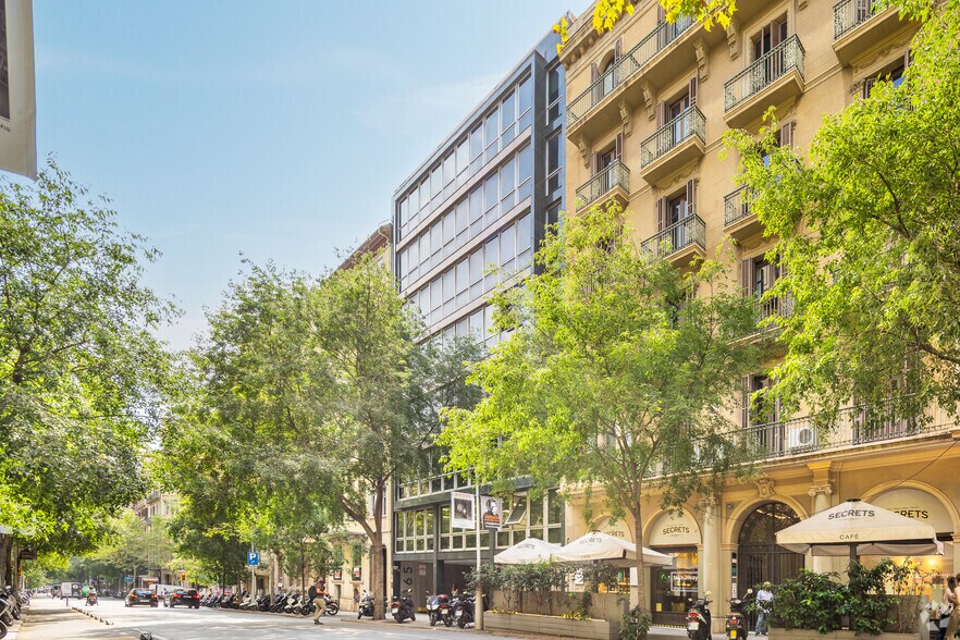 Bureau dans Barcelone, Barcelona à louer - Photo du bâtiment - Image 2 de 7
