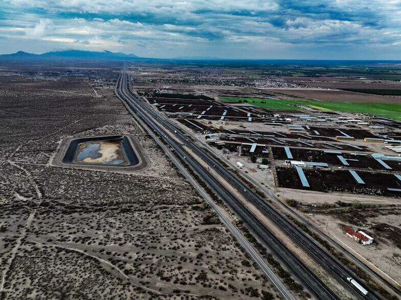 13630 Stern Dr dr, Mesquite, NM à vendre - Photo du bâtiment - Image 2 de 5