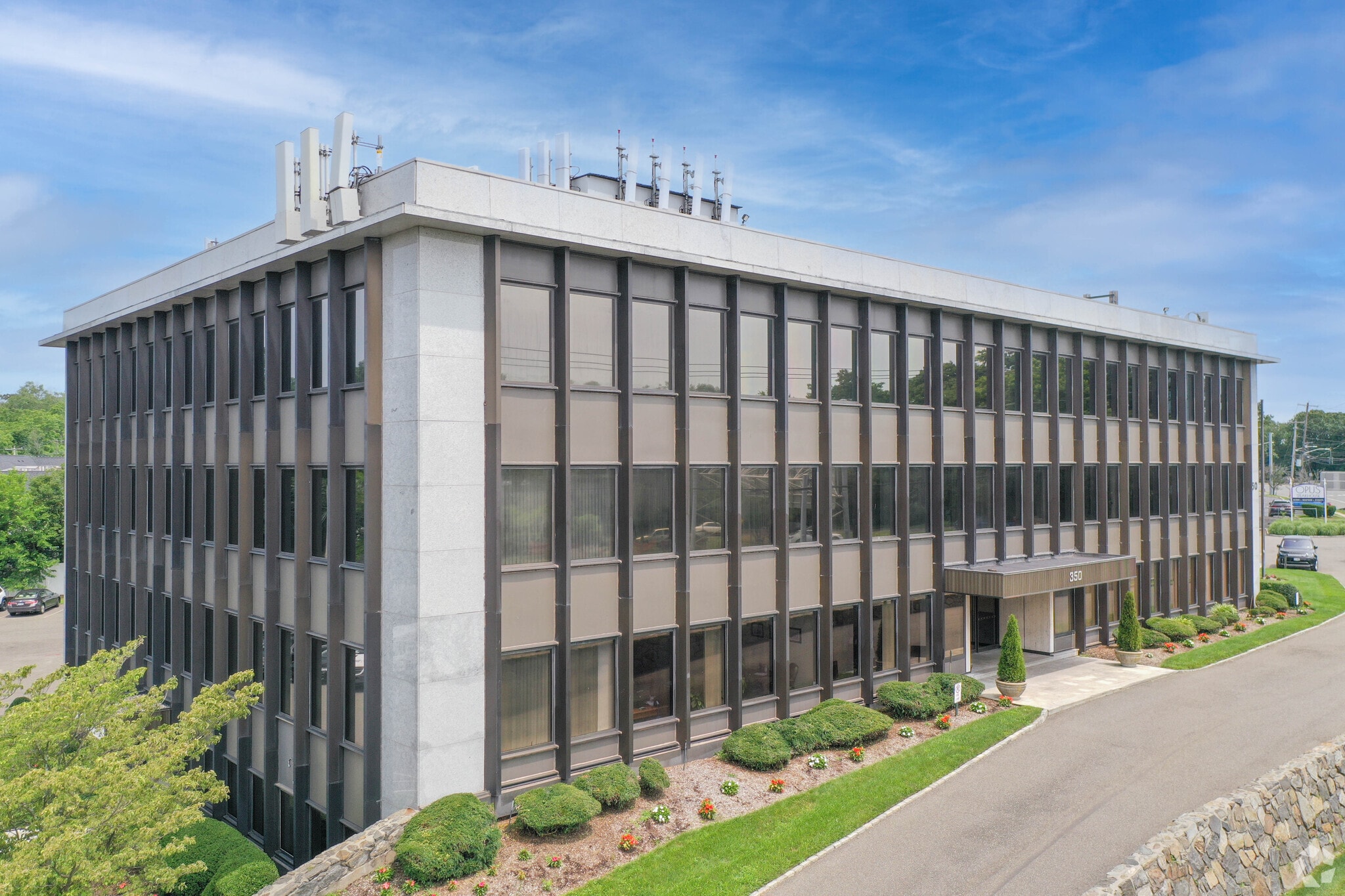 350 Jericho Tpke, Jericho, NY for lease Primary Photo- Image 1 of 9