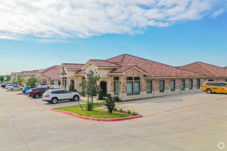 3400 N Tarrant Pkwy, Fort Worth, TX à louer - Photo du bâtiment - Image 2 de 4