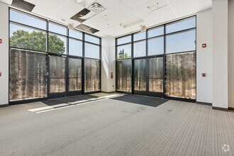 1080 Piper Ln, Burlington, NC for lease Interior Photo- Image 2 of 4