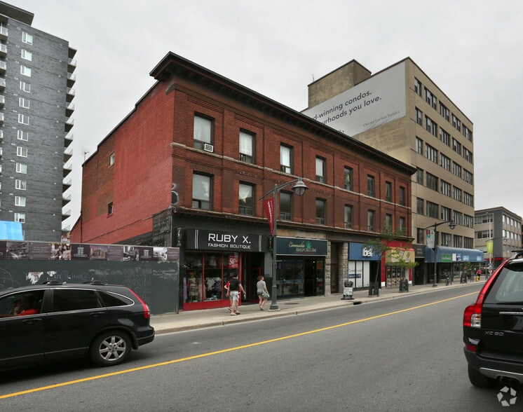 245-249 Bank St, Ottawa, ON à louer - Photo du bâtiment - Image 2 de 8