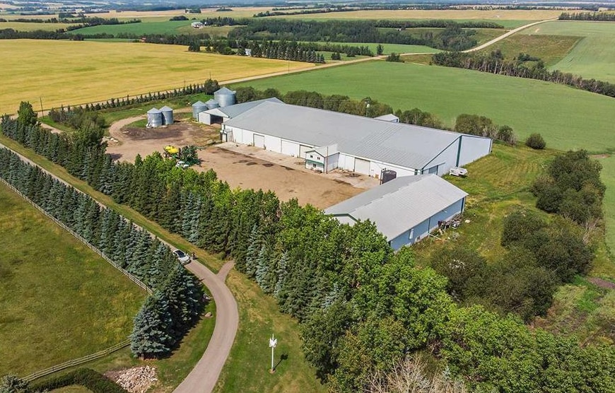 40509 Rge Road 12, Bentley, AB à louer Photo principale- Image 1 de 10