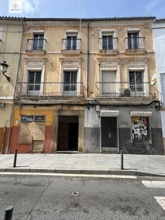 Multifamily in Cáceres, Cáceres for sale - Building Photo - Image 1 of 6