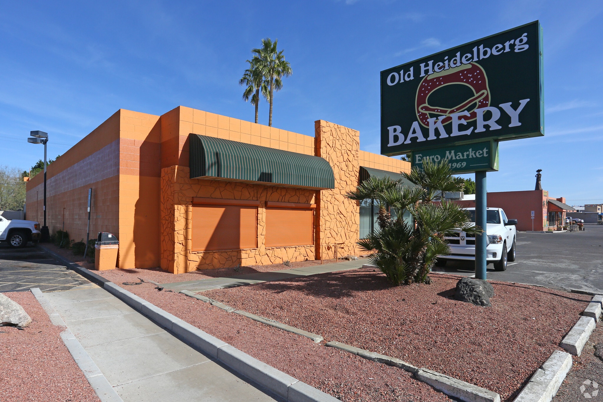 2210 E Indian School Rd, Phoenix, AZ for sale Primary Photo- Image 1 of 5
