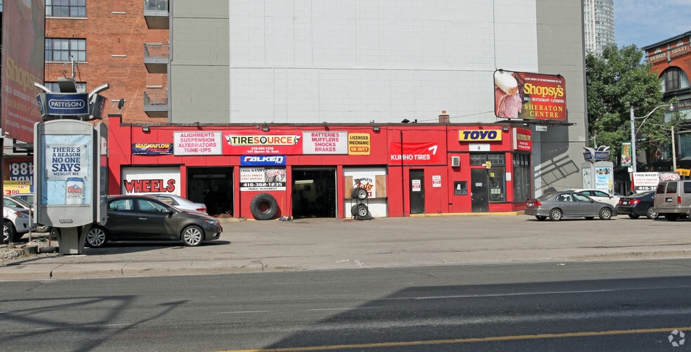 141 Queen St E, Toronto, ON for lease - Building Photo - Image 2 of 2