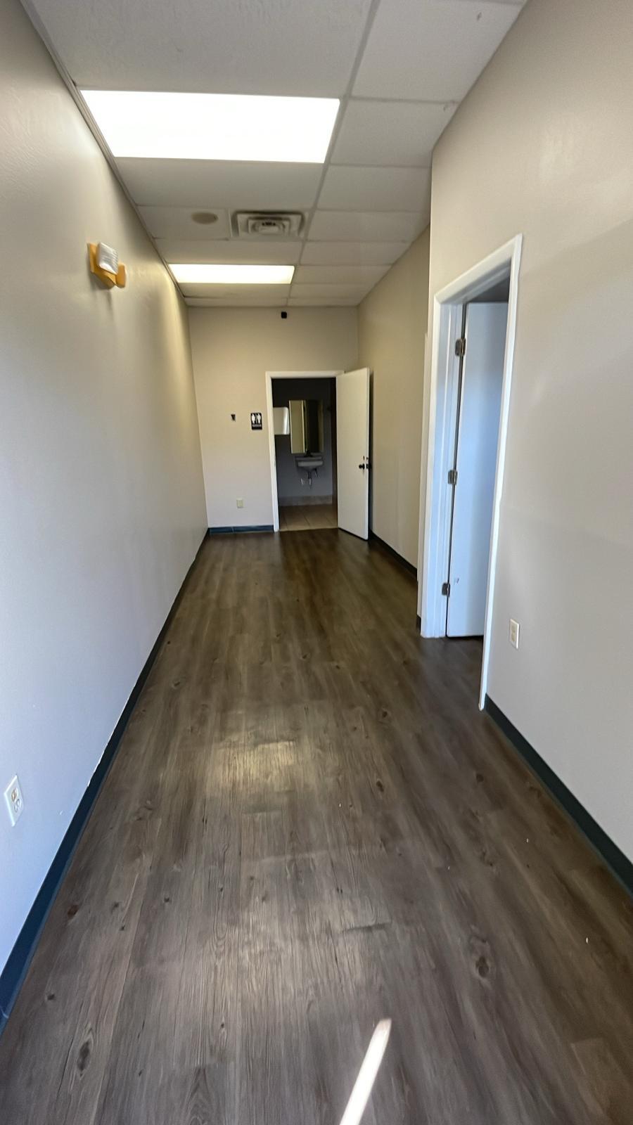 8800 49th St N, Pinellas Park, FL for lease Interior Photo- Image 1 of 4