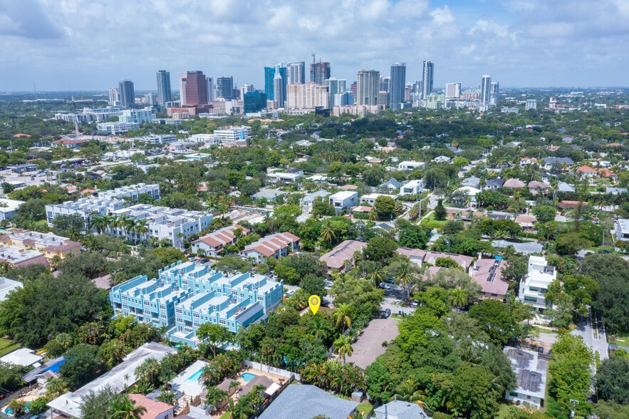 902 SE 12th Ct, Fort Lauderdale, FL à vendre - Photo du bâtiment - Image 3 de 18
