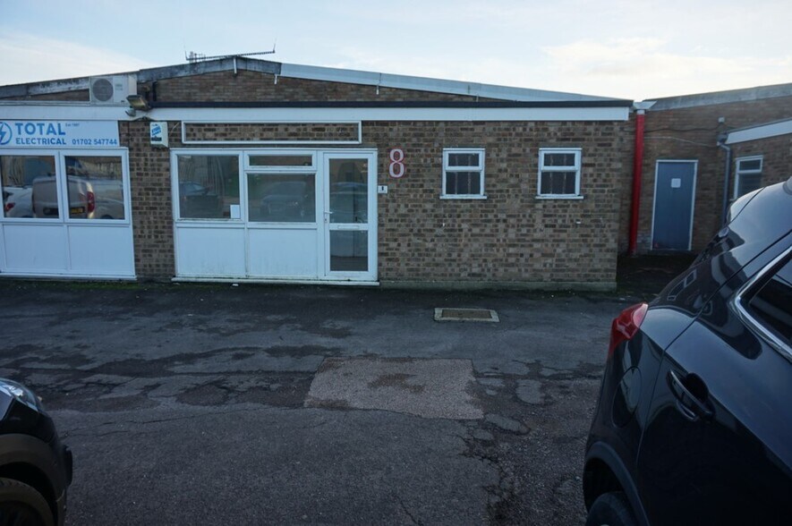 1-12 Rose Way, Rochford à louer - Photo du bâtiment - Image 1 de 6