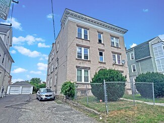 Plus de détails pour 66 Standish St, Hartford, CT - Multi-résidentiel à vendre