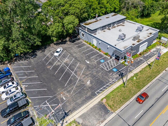 Plus de détails pour 10140 S Roberts Rd, Palos Hills, IL - Commerce de détail à vendre