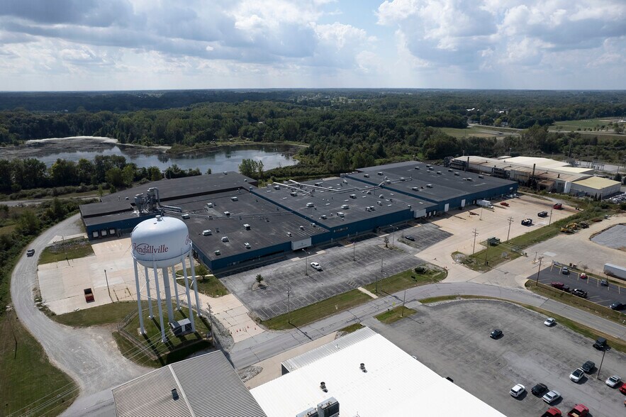 2500 Marion Dr, Kendallville, IN à louer - Photo du bâtiment - Image 1 de 8