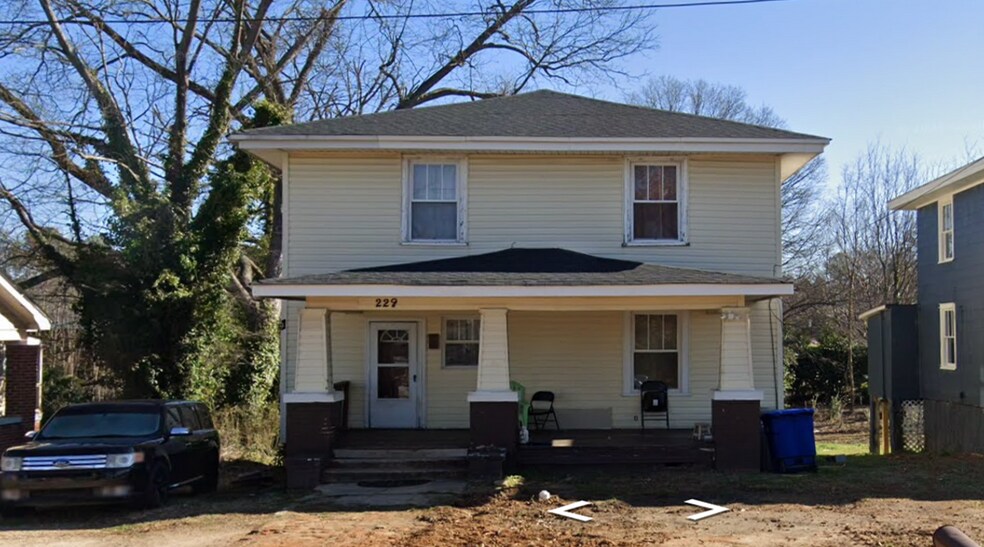 229 Oakland Ave, Spartanburg, SC à vendre - Photo du bâtiment - Image 1 de 1