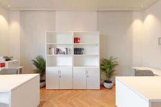 Coworking Space in Madrid, Madrid for lease Interior Photo- Image 2 of 22