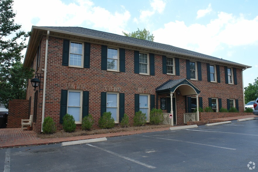 7810 Pineville-Matthews Rd, Charlotte, NC for lease - Building Photo - Image 3 of 6
