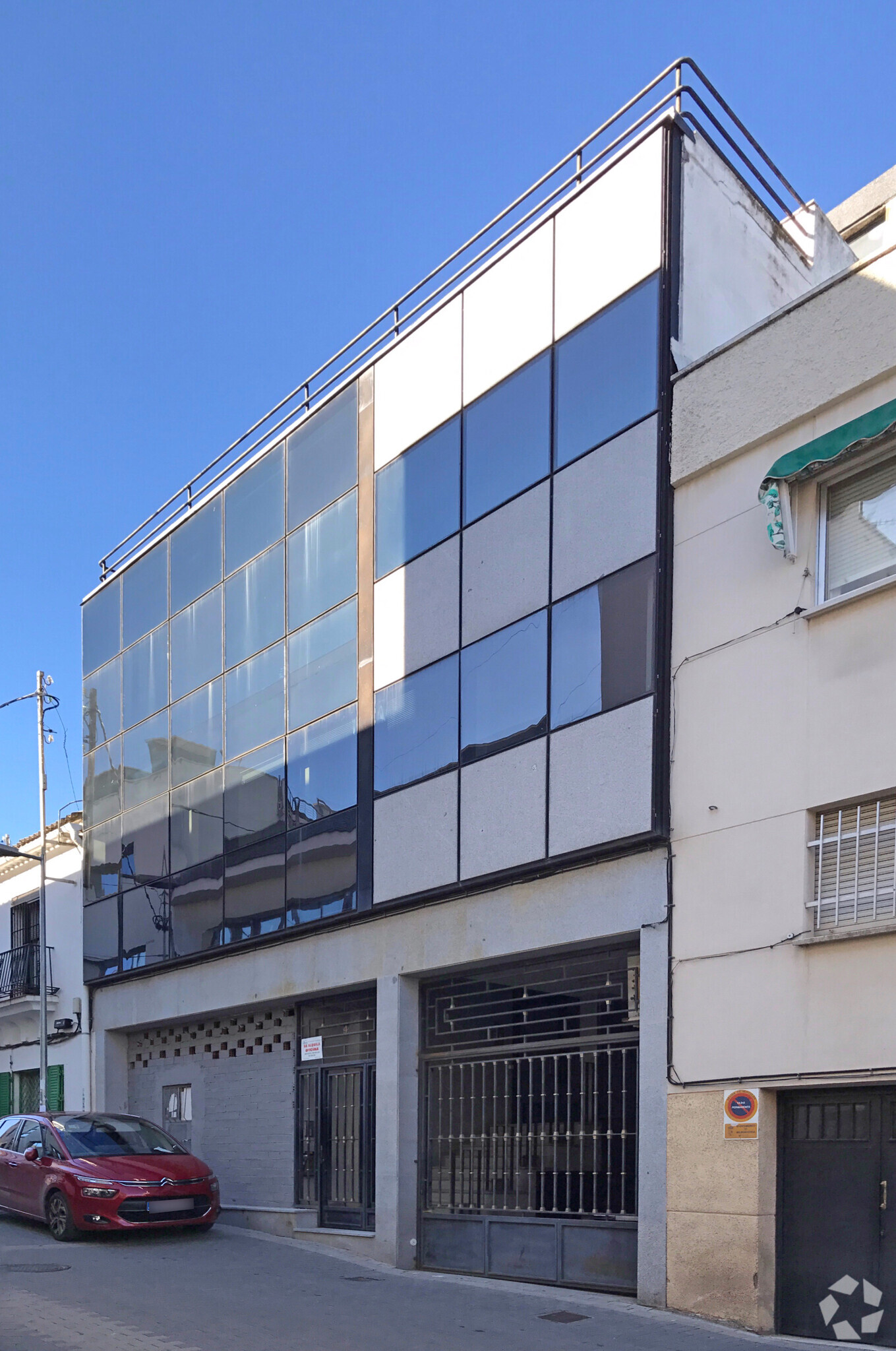 Office in Majadahonda, MAD for sale Primary Photo- Image 1 of 3