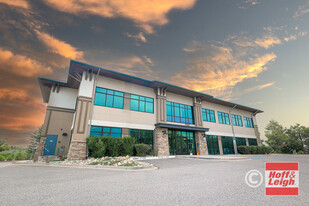 The Pinnacle Bldg - Castle Rock - Convenience Store