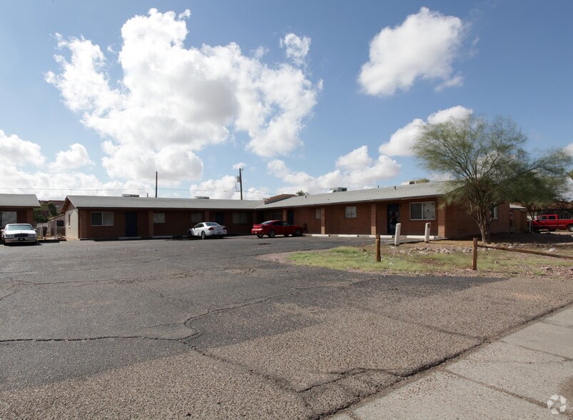 415 W 10th St, Casa Grande, AZ à vendre - Photo du bâtiment - Image 2 de 11
