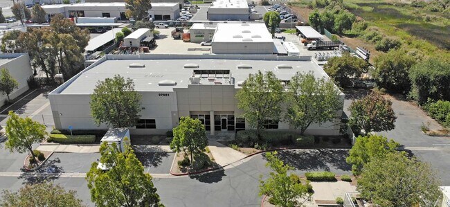 Plus de détails pour 27661-27663 Commerce Center Dr, Temecula, CA - Industriel à louer