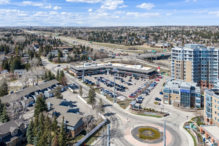 5403 Crowchild Trl NW, Calgary, AB à louer - Aérien - Image 2 de 2