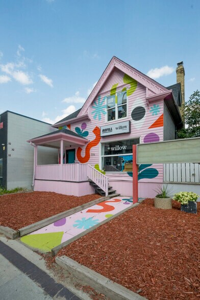 214 Osborne St, Winnipeg, MB à louer - Photo du bâtiment - Image 2 de 2