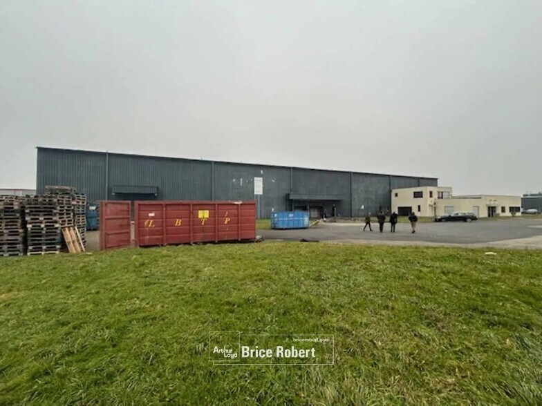 Flex in Saint-André-de-Corcy for lease - Building Photo - Image 3 of 3