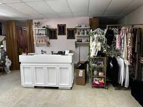 1322 Route 72 W, Manahawkin, NJ for lease Interior Photo- Image 2 of 5