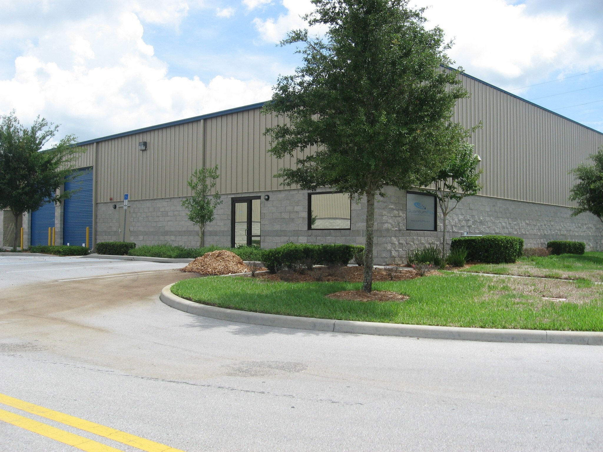 160-220 Springview Commerce Dr, DeBary, FL for sale Primary Photo- Image 1 of 8