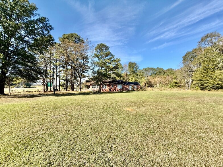 66 Boyd Rd, Starkville, MS à vendre - Photo principale - Image 2 de 6