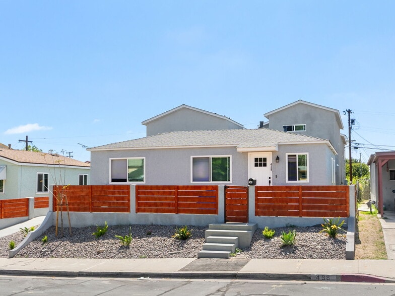 438 Denby St, San Diego, CA for sale - Building Photo - Image 2 of 19
