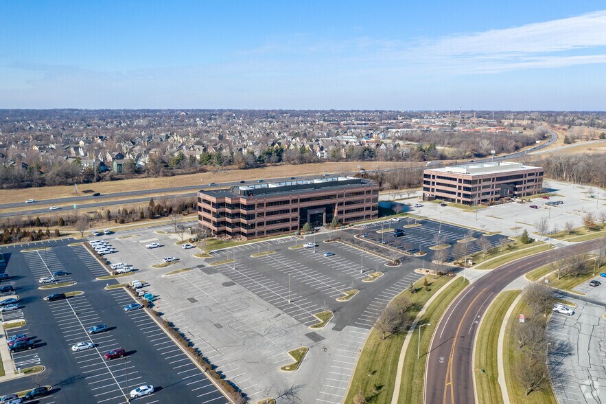 12980 Foster St, Overland Park, KS à louer - Aérien - Image 2 de 23