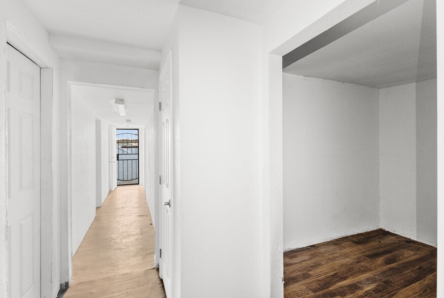 4490 N Black Canyon Fwy, Phoenix, AZ à louer - Photo du bâtiment - Image 2 de 7