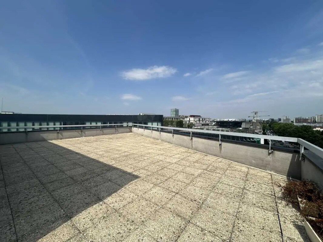 Office in Pantin for lease Other- Image 1 of 2