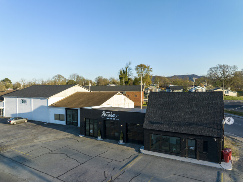 523 W Market St, Johnson City, TN for sale - Building Photo - Image 1 of 1