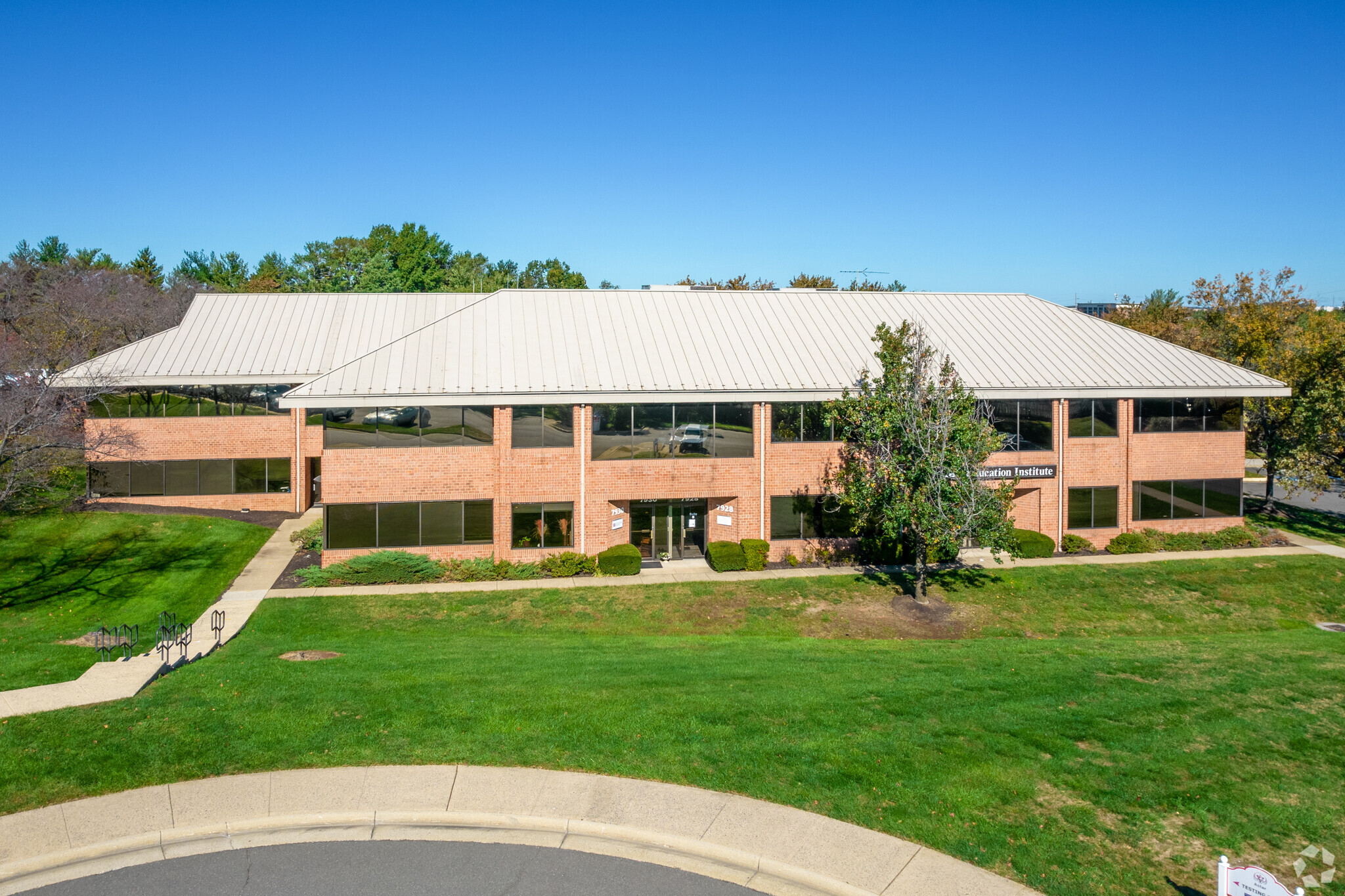 7848-7998 Donegan Dr, Manassas, VA for lease Building Photo- Image 1 of 7