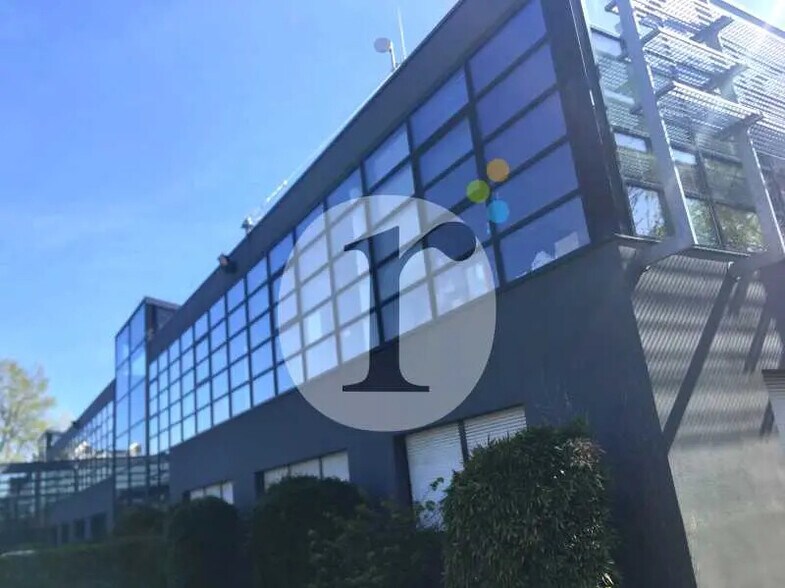 Bureau dans VILLENEUVE-D'ASCQ à louer - Photo du bâtiment - Image 1 de 8