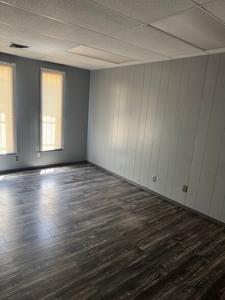 1112 E Memphis St, Broken Arrow, OK à louer - Photo intérieure - Image 3 de 8