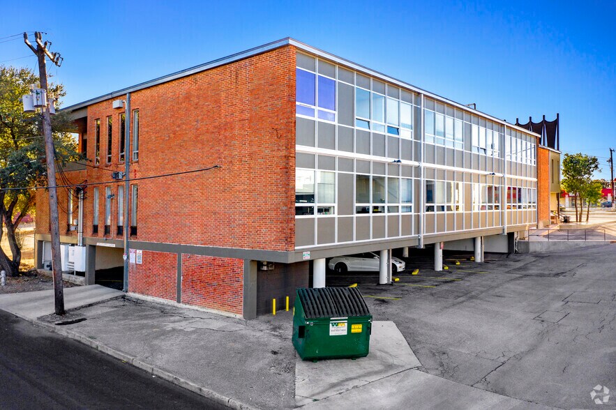 6836 San Pedro Ave, San Antonio, TX for lease - Building Photo - Image 2 of 27