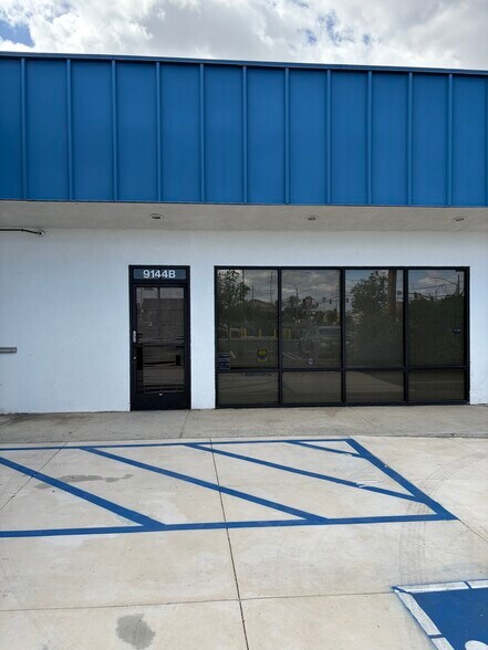 9144-9146 Telegraph Rd, Downey, CA à louer - Photo du bâtiment - Image 2 de 8