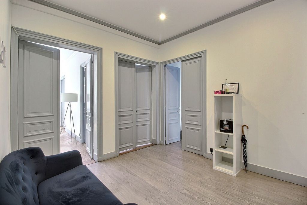 81 Rue De Miromesnil, Paris, PAR 75008 - - - Interior Photo - Image 1 of 6