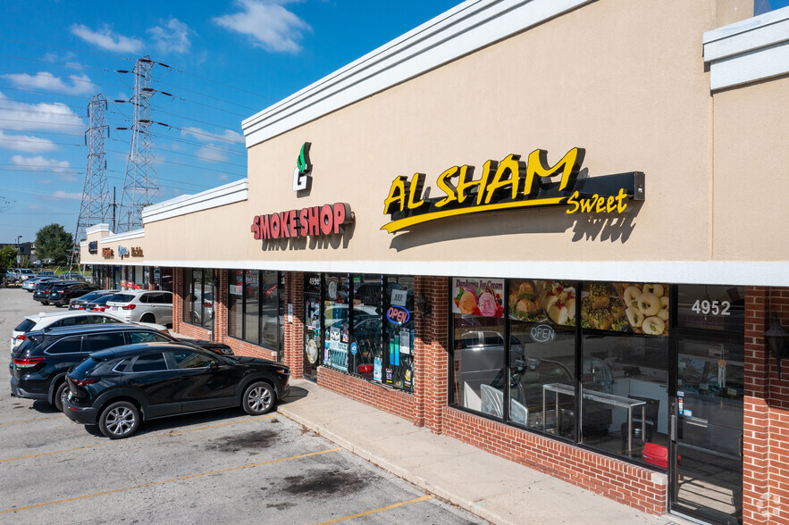 4950-5020 W Dempster St, Skokie, IL for lease - Primary Photo - Image 1 of 25