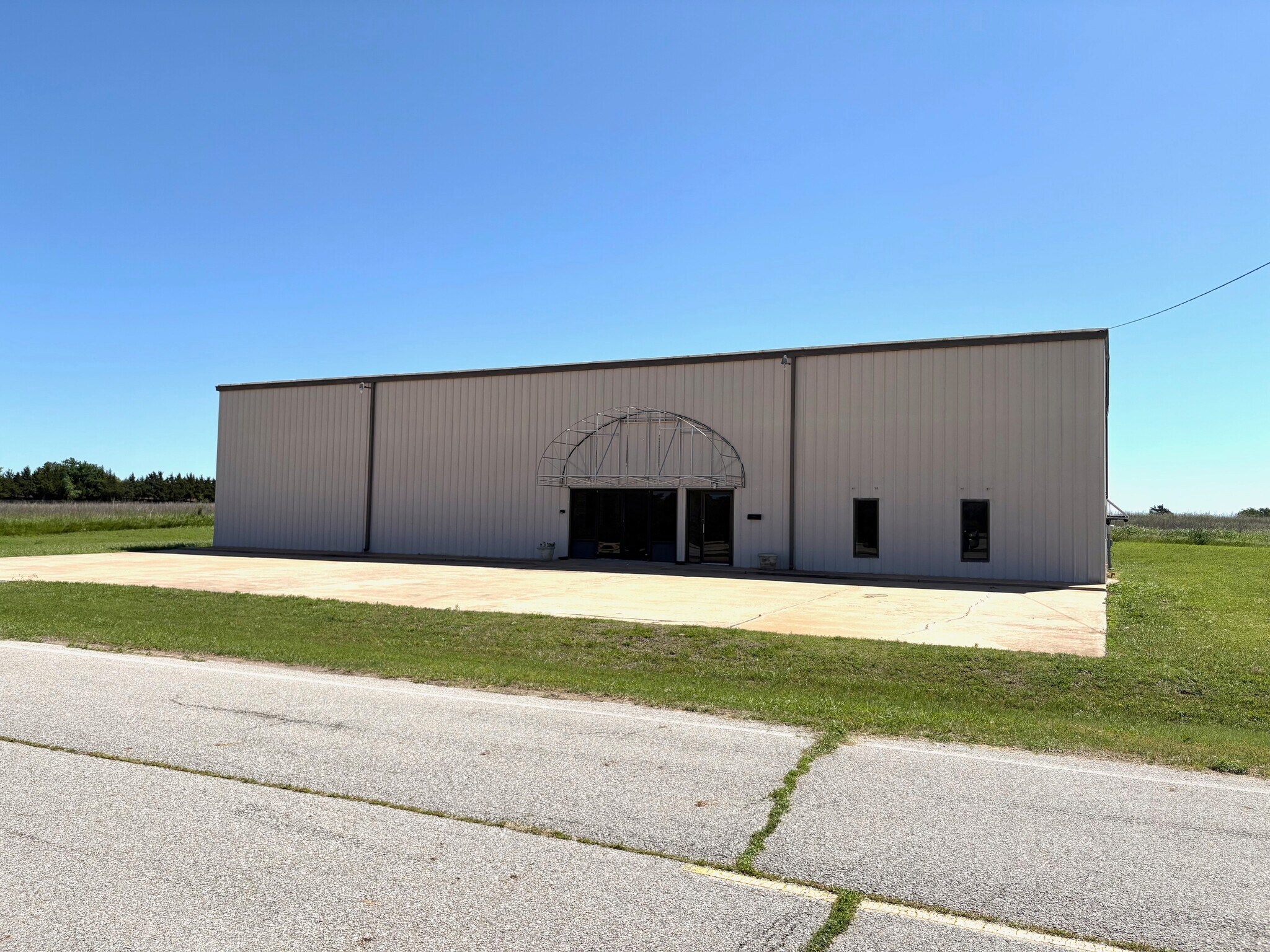 4205 S Van Buren St, Enid, OK à vendre Photo principale- Image 1 de 2