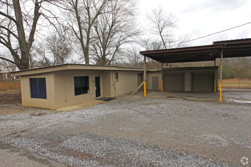 1716 7th St S, Clanton, AL à vendre - Photo du bâtiment - Image 2 de 2