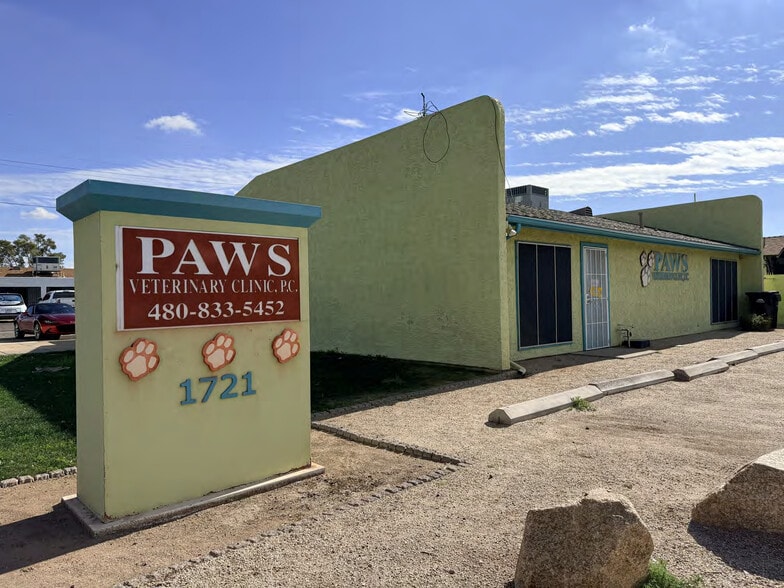 1721 E University Dr, Mesa, AZ à vendre - Photo du bâtiment - Image 2 de 13