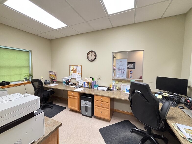 165 W Shore Blvd, Newark, NY for sale - Interior Photo - Image 3 of 3