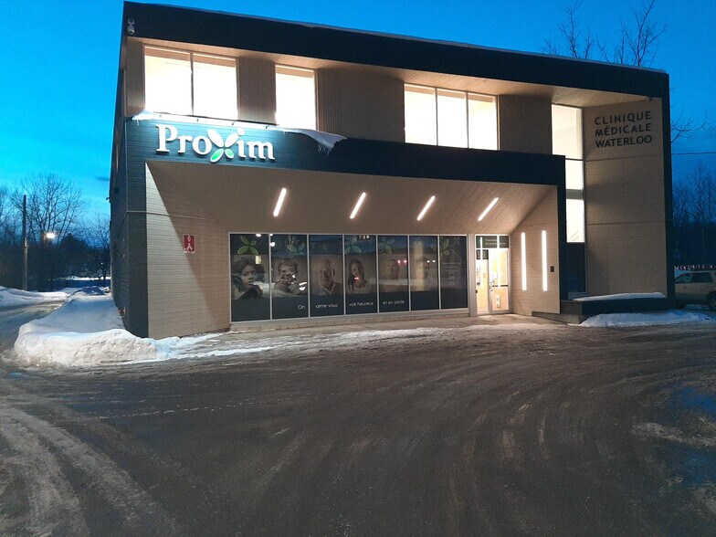 5351 Rue Foster, Waterloo, QC for sale - Building Photo - Image 1 of 1