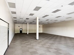 700 W Jackson St, Mexico, MO for lease Interior Photo- Image 2 of 2
